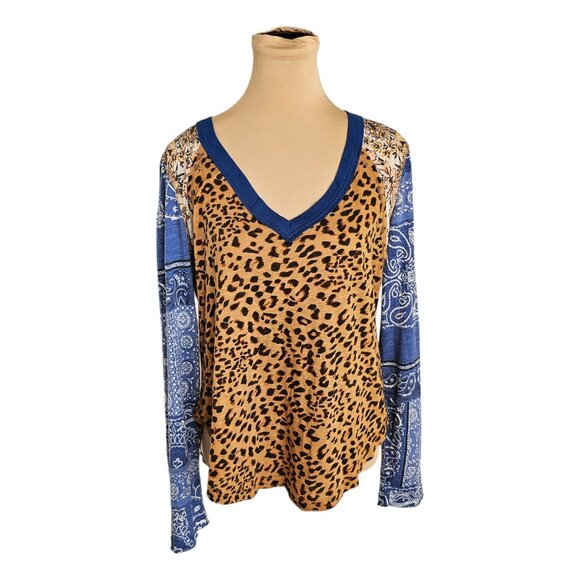 We The Free Leopard Print Unique Busy Statement Long Sleeve Blouse Sz M - Picture 1 of 9
